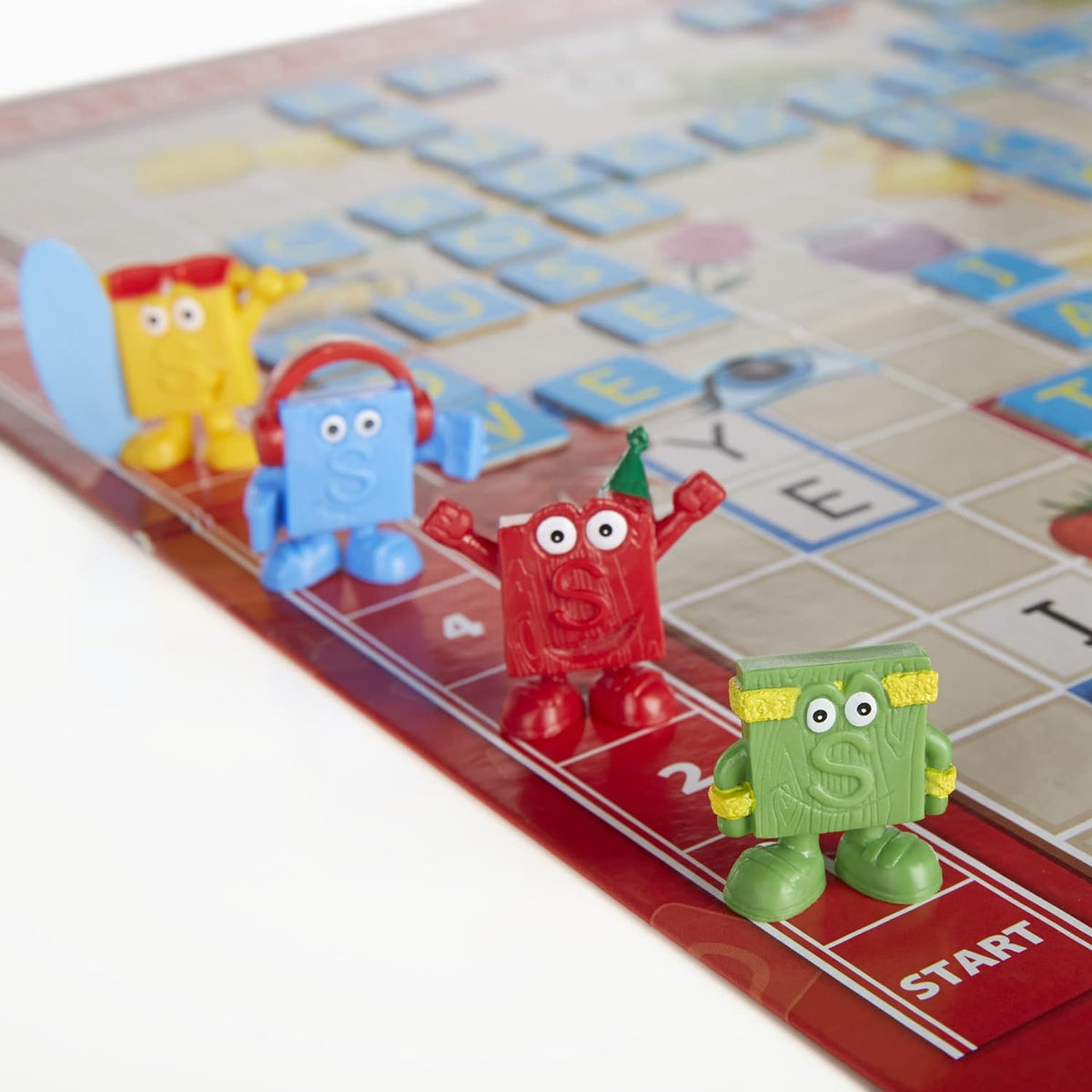 Hasbro Gaming Scrabble Junior Board Game | 2-4 Players | Family Educational Word Games for Kids | Back to School Gifts for Classroom | Ages 5+